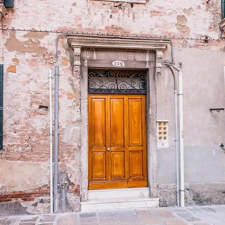 Casa Masa Close To @s.lucia Train Station Appartement *